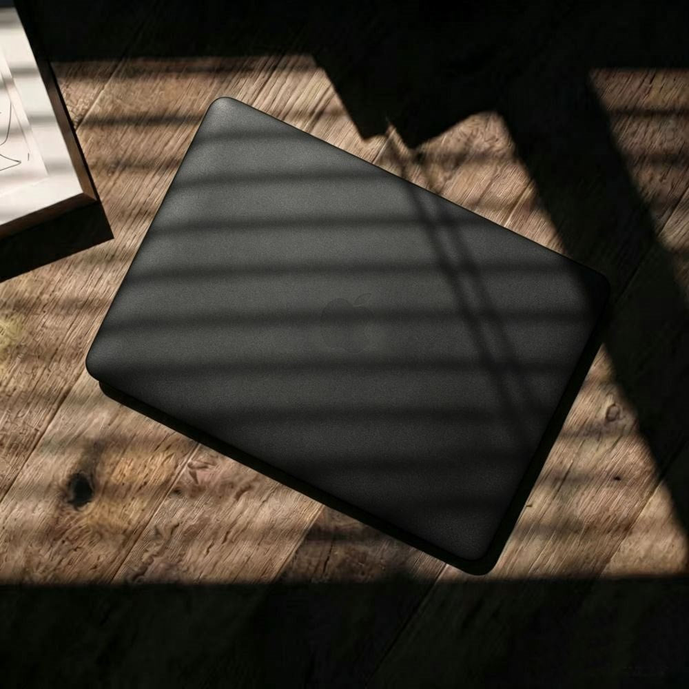 MacBook Pro 14 M5/M4/M3/M2/M1 (2026-2021) Tech-Protect Softshell Deksel - Matt Svart