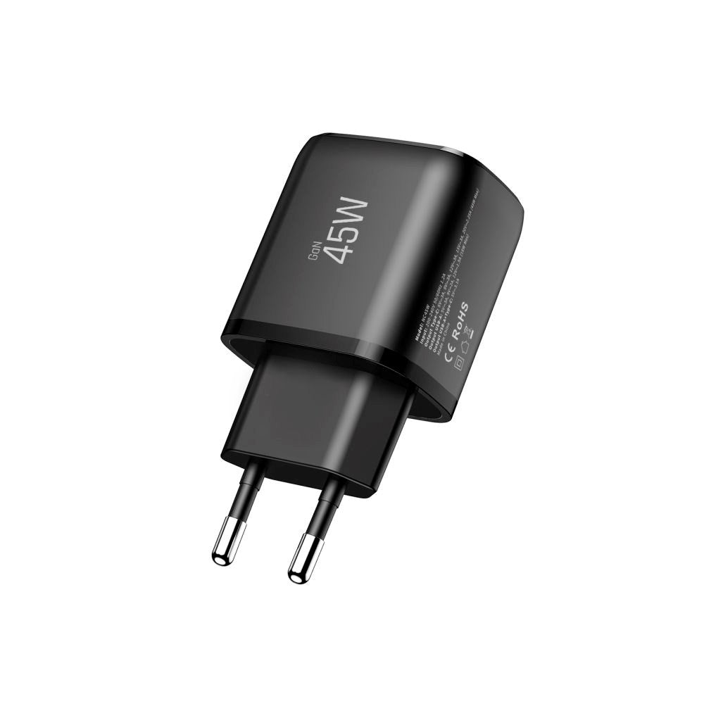 Tech-Protect 45W GaN Vegglader m. 1 x USB-A / 1 x USB-C / 1 x USB-C til USB-C Kabel – Svart