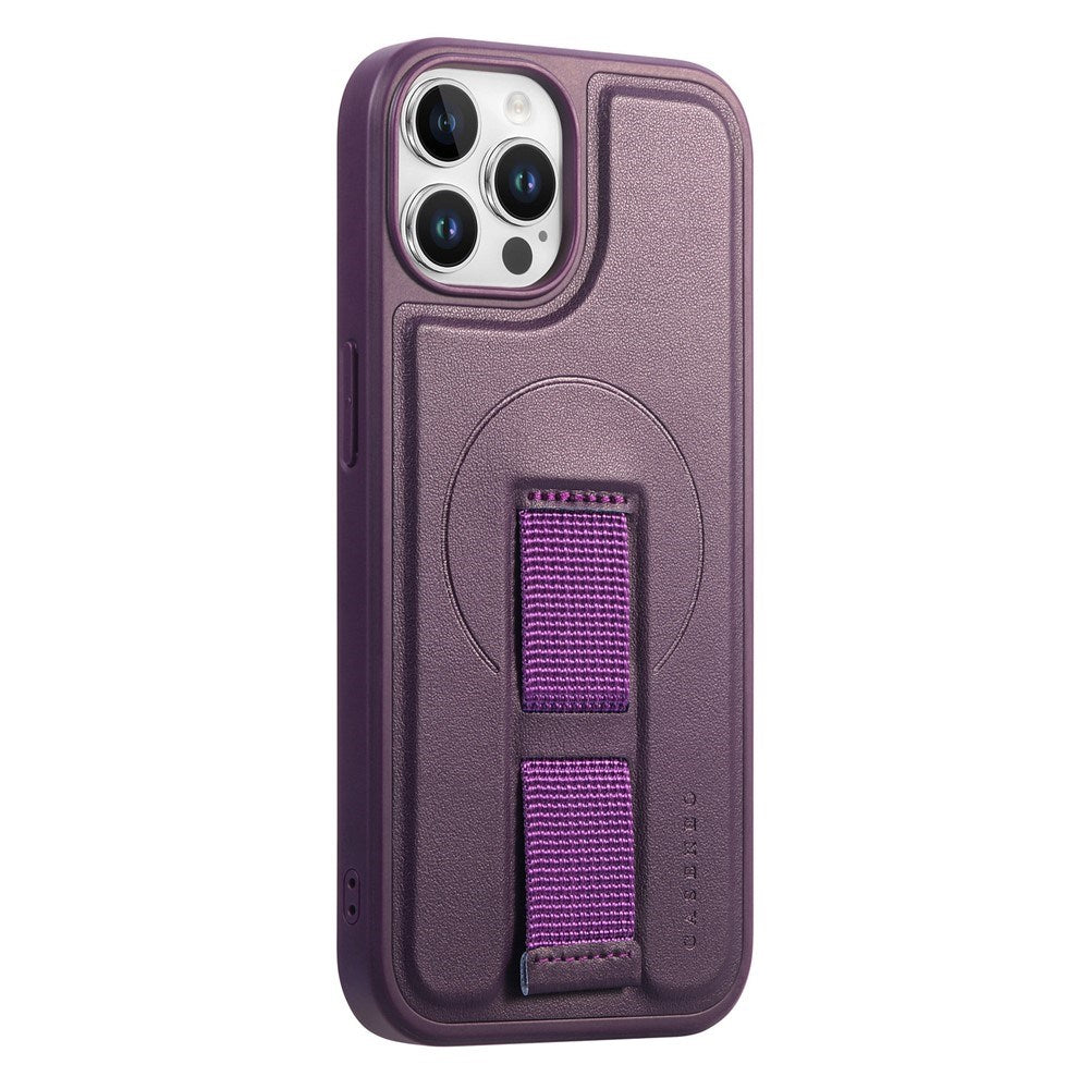 iPhone 12 / 12 Pro Hard Plast Deksel m. Kunstskinn Bakside & Fingerrem - MagSafe Kompatibel - Lilla