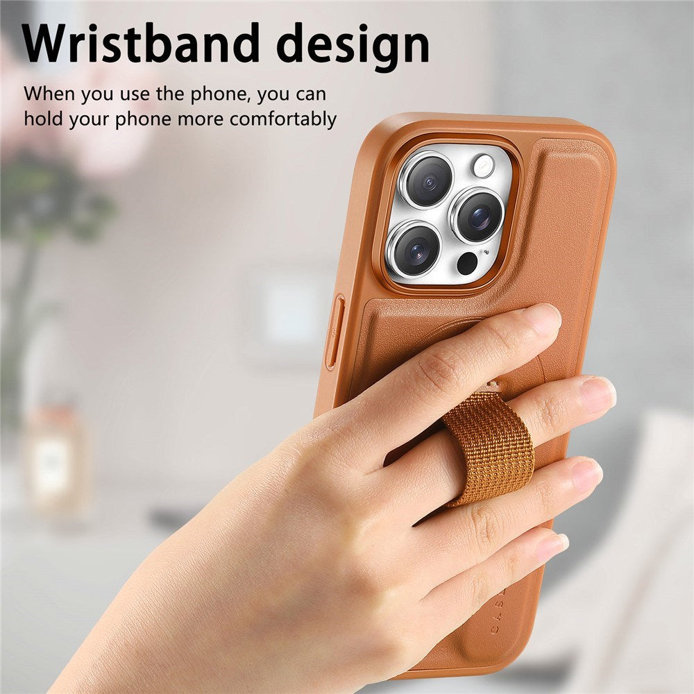 iPhone 14 Pro Hard Plast Deksel m. Kunstskinn Bakside & Fingerrem - MagSafe Kompatibel - Brun