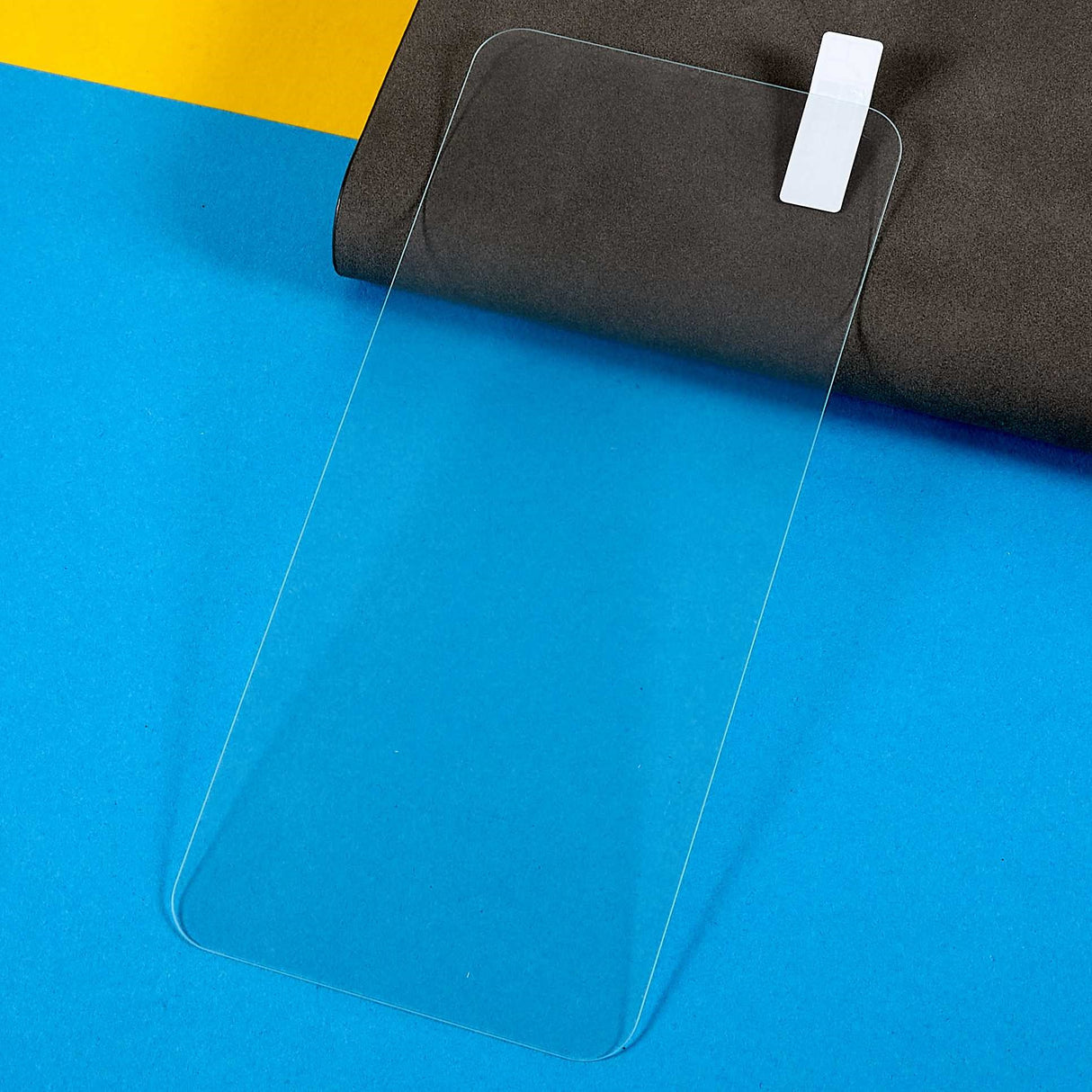 Motorola Moto G35 5G 2.5D Arc Edge Skjermbeskytter i Aluminium-Silicon Glass