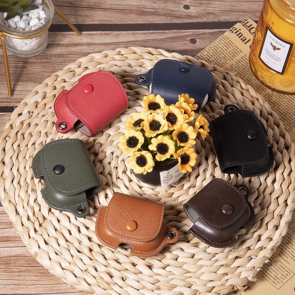Apple AirPods (3. Gen.) Kunstskinn Deksel m. Knappelukking - Mørkebrun