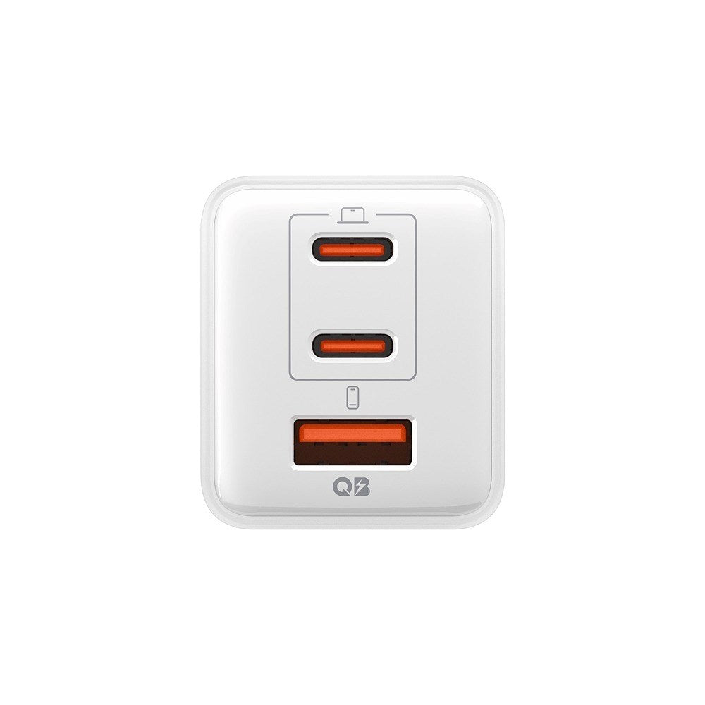 Spigen Essential 47W Vegglader med 2 x USB-C & 1 x USB-A - Hvit