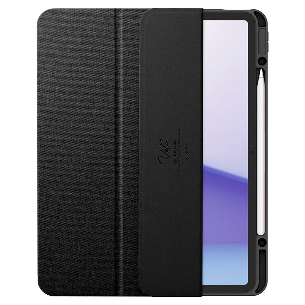 iPad Air 13" (2026 / 2025 / 2024) Spigen Urban Fit Stoff Deksel med Pekepenn Holder - Svart