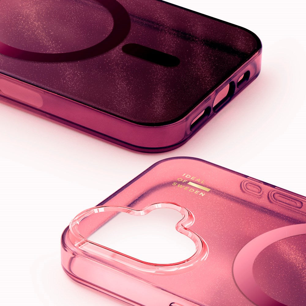 iPhone 16 iDeal Of Sweden Clear Deksel - MagSafe Kompatibel - Cherry Lacquer