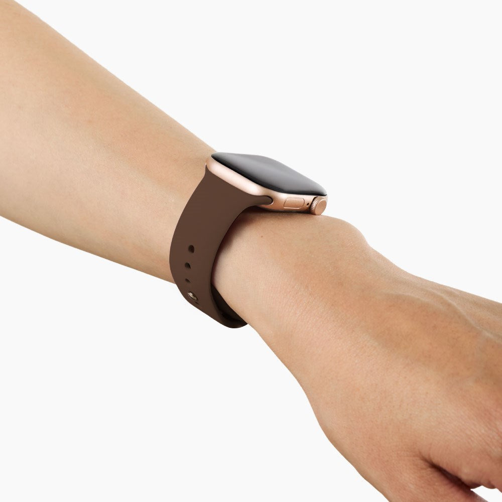 Apple Watch (38/40/SE/41/42mm) iDeal of Sweden Silikon Klokkerem - Størrelse M/L - Mocha Mousse