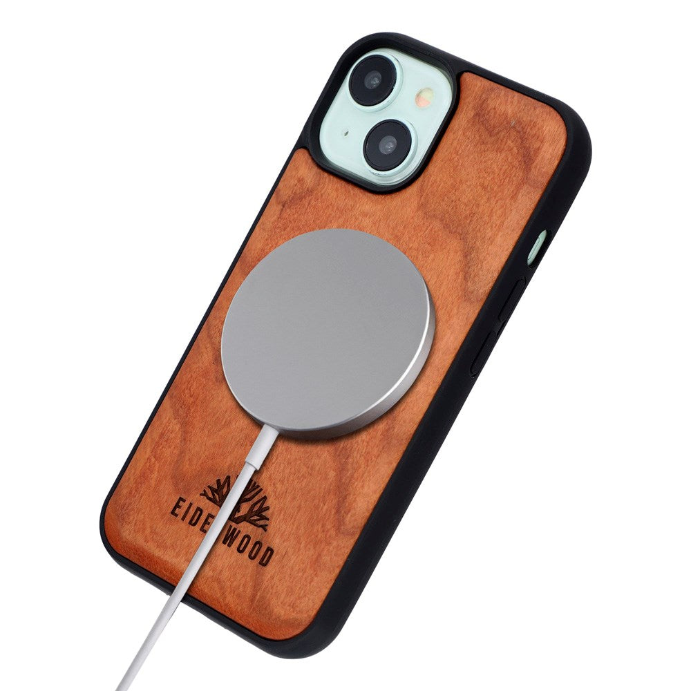 EIDERWOOD iPhone 15 Magnetisk Tredeksel - MagSafe Kompatibel - Kirsebærtre