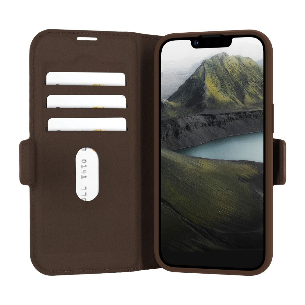 iPhone 17e / 16e dbramante1928 Oslo Pro Slim Resirkulert Plast Deksel med Lommebok - Dark Tan