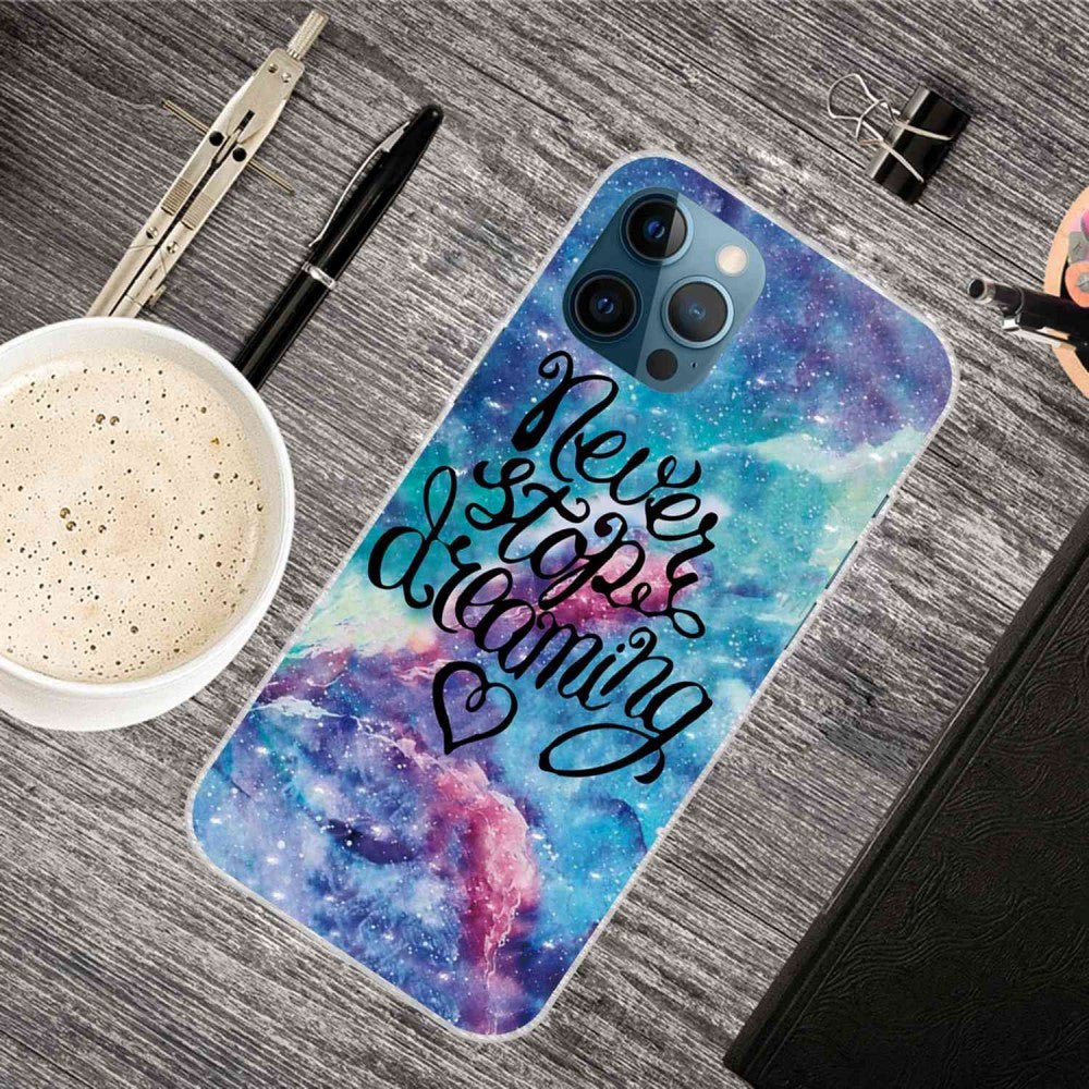 iPhone 14 Pro Fleksibelt Plast Bakdeksel - "Never Stop Dreaming"