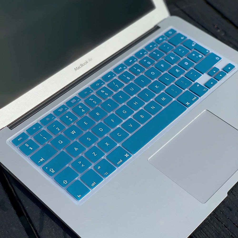 Philbert MacBook Pro 17" / Pro 15" Retina / Pro 15" / Pro 13" Retina / Pro 13" / Air 13" / Air 11" Keyboard Deksel m. Dansk Tastatur - Lyseblå