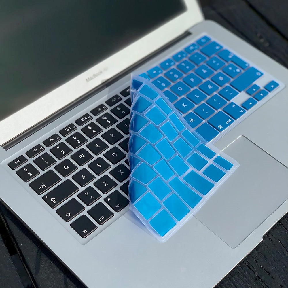 Philbert MacBook Pro 17" / Pro 15" Retina / Pro 15" / Pro 13" Retina / Pro 13" / Air 13" / Air 11" Keyboard Deksel m. Dansk Tastatur - Lyseblå
