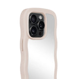 Holdit iPhone 15 Pro Wavy Deksel - Light Beige / Mirror