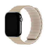 Apple Watch (38/40/SE/41/42mm) Holdit Silicone Magnet Klokkerem - Lys Beige / Beige