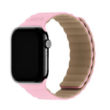 Apple Watch (42/44/SE/45/46/49mm) Holdit Silicone Magnet Klokkerem - Rosa / Beige