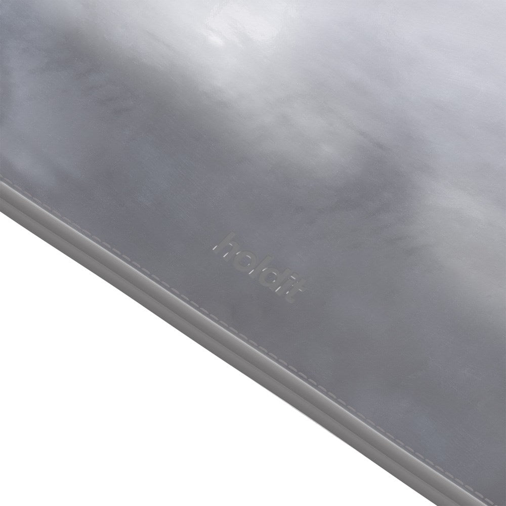 Holdit Lakkskinn Sleeve til MacBook / Bærbar PC 14" (34,2 x 24,2 cm) - Sølv