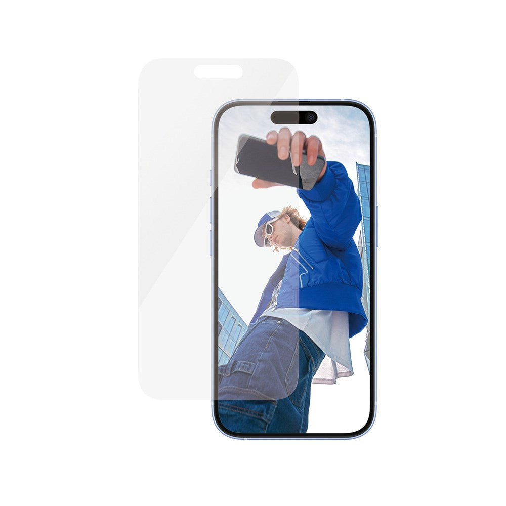 iPhone 15 / 16 PanzerGlass Classic Fit Skjermbeskyttelse m. EasyAligner - Platinum Strength - Gjennomsiktig