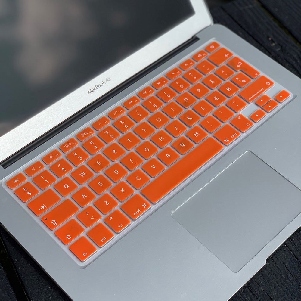 Philbert MacBook Pro 17" / Pro 15" Retina / Pro 15" / Pro 13" Retina / Pro 13" / Air 13" / Air 11" Keyboard Deksel m. Dansk Tastatur - Oransje