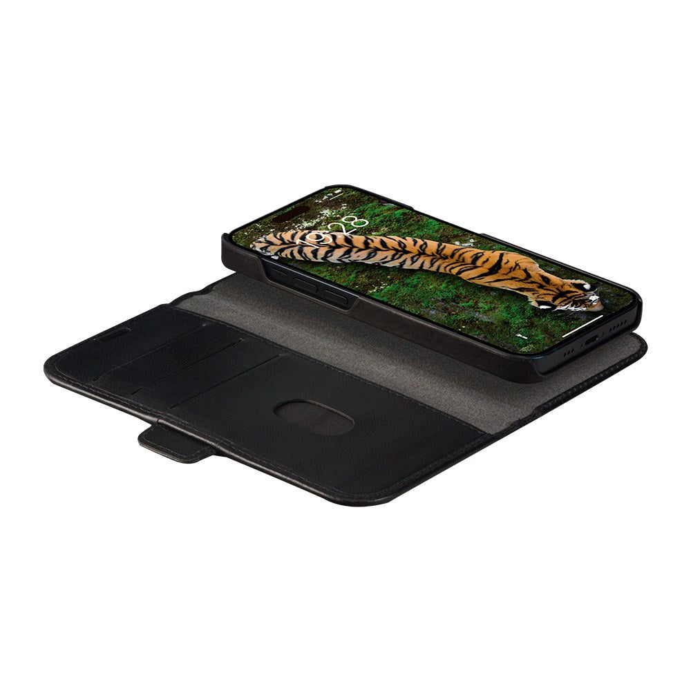 iPhone 15 dbramante1928 Lynge Ekte Skinn Magnet Flip-Deksel - Black