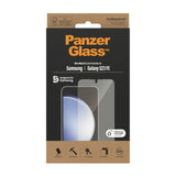 Samsung Galaxy S23 FE PanzerGlass Ultra Wide Fit Skjermbeskyttelsesglass - Platinum Strength - Gjennomsiktig