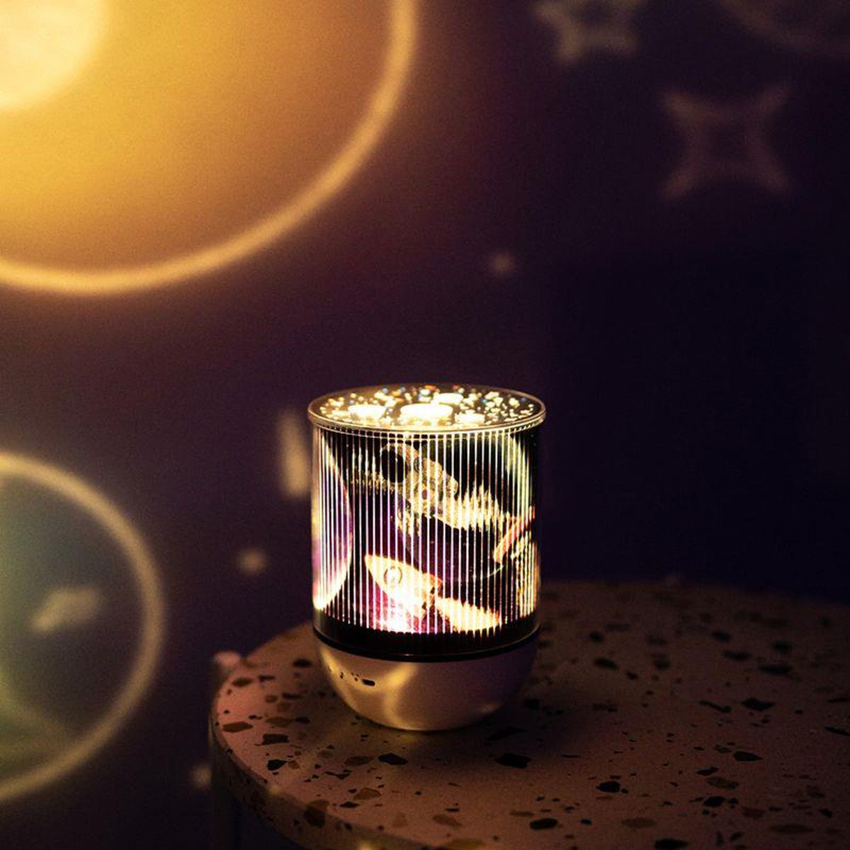 Telcon Nattlampe m. Bluetooth & Projektor - Hvit