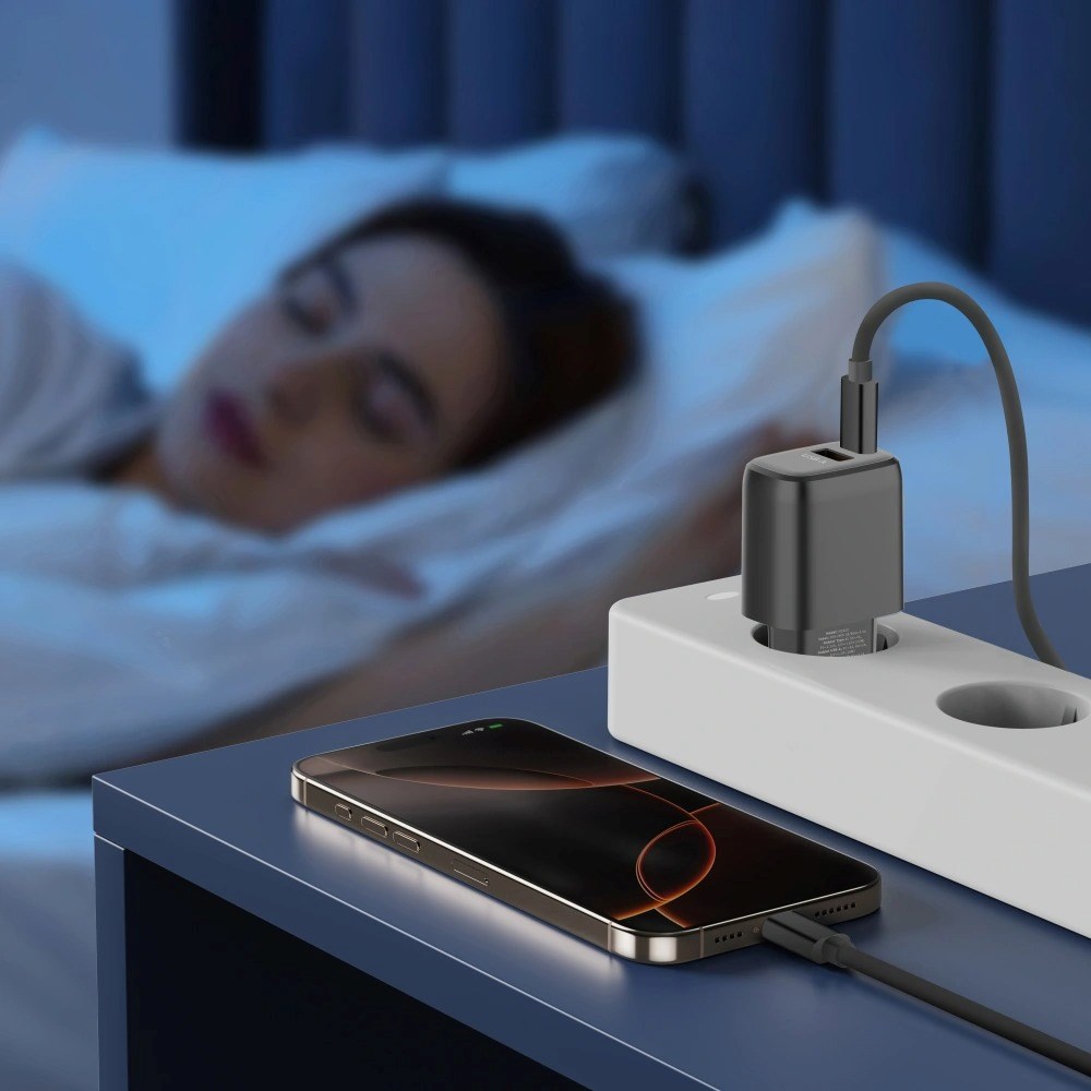 Tech-Protect NCA30 Vegglader med 30W - 1 x USB-A & 1 x USB-C - Svart