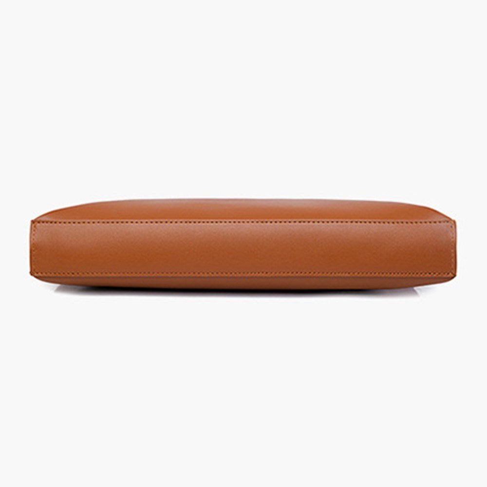 Kunstskinn MacBook / Laptop 13-14" Veske - 32 x 37.5 cm - Brun