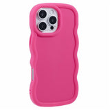 iPhone 16 Pro EIDERWOOD Fleksibelt Plast Wavy Deksel - Pink