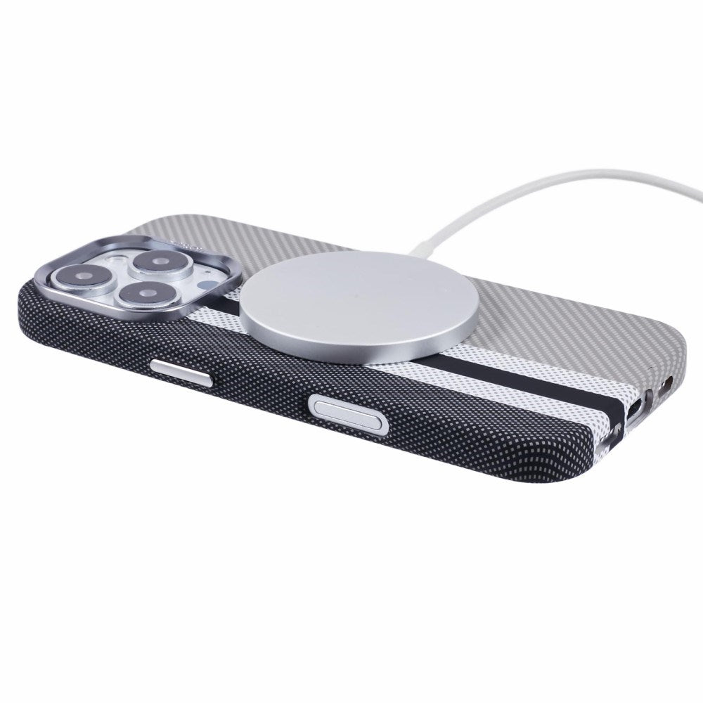 EIDERWOOD Mønstret Carbon Deksel - iPhone 16 Pro - MagSafe Kompatibel - Grey Stripes