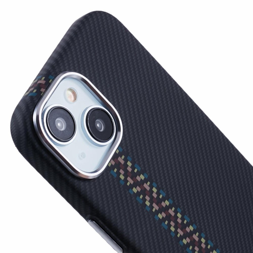 EIDERWOOD Mønstret Carbon Deksel - iPhone 15 - MagSafe Kompatibel - Dark ZigZag Pattern