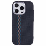 EIDERWOOD Mønstret Carbon Deksel - iPhone 15 Pro - MagSafe Kompatibel - Dark ZigZag Pattern