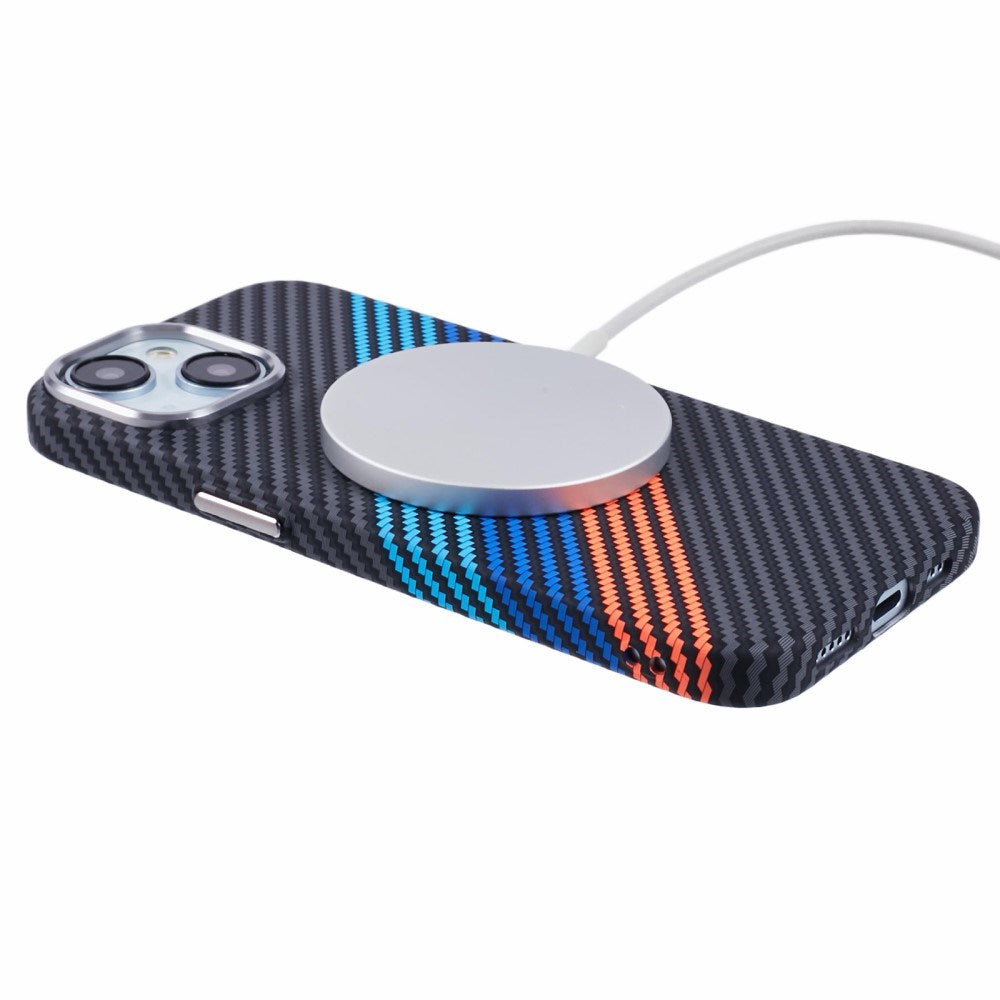 EIDERWOOD Mønstret Carbon Deksel - iPhone 14 - MagSafe Kompatibel - Colorful Stripes