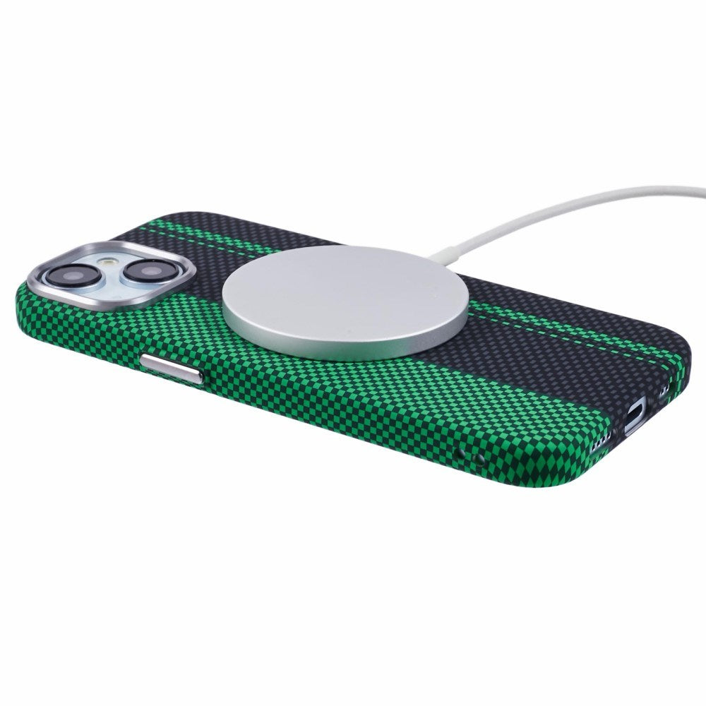 EIDERWOOD Mønstret Carbon Deksel - iPhone 14 - MagSafe Kompatibel - Green/Black