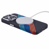 EIDERWOOD Mønstret Carbon Deksel - iPhone 14 Pro - MagSafe Kompatibel - Colorful Stripes