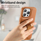 iPhone 16 Pro Hard Plast Deksel m. Kunstskinn Bakside & Fingerrem - MagSafe Kompatibel - Brun