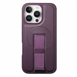 iPhone 16 Pro Hard Plast Deksel m. Kunstskinn Bakside & Fingerrem - MagSafe Kompatibel - Lilla