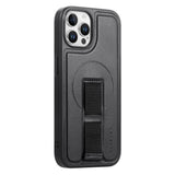iPhone 12 / 12 Pro Hard Plast Deksel m. Kunstskinn Bakside & Fingerrem - MagSafe Kompatibel - Svart