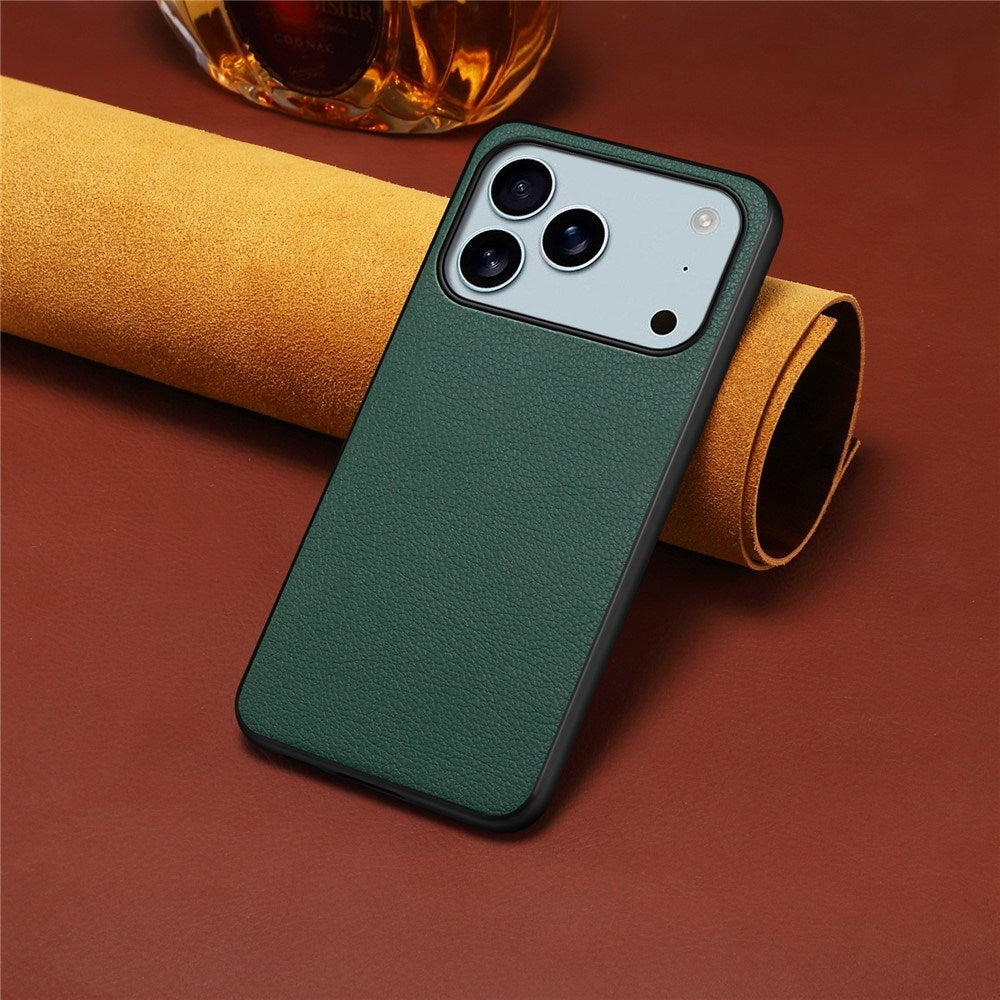 EIDERWOOD iPhone 17 Pro Max Hybrid Plast Deksel med Skinntekstur – Grønn