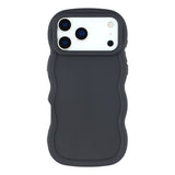 EIDERWOOD iPhone 17 Pro Fleksibelt Plast Wavy Deksel - Svart