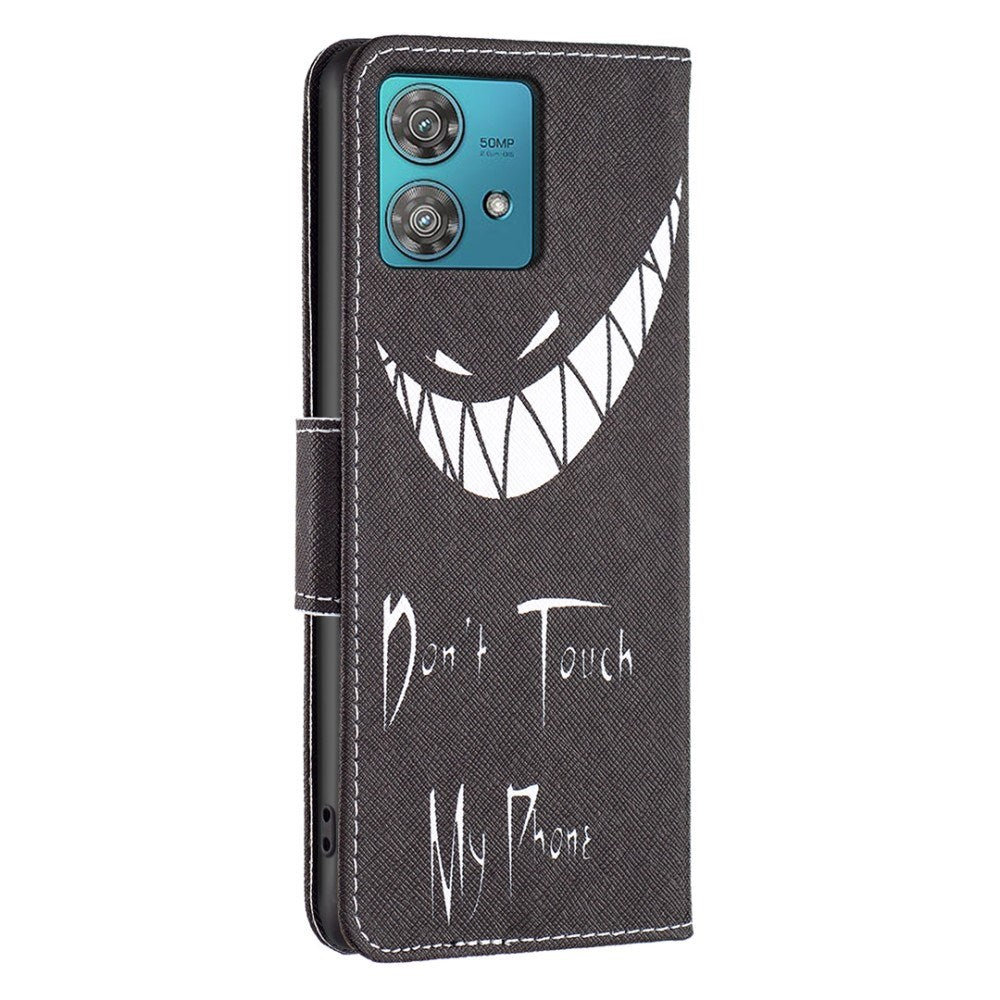 EIDERWOOD Motorola Edge 40 Neo Kunstskinn Flip Deksel med Lommebok & Trykk - "Don't Touch My Phone"
