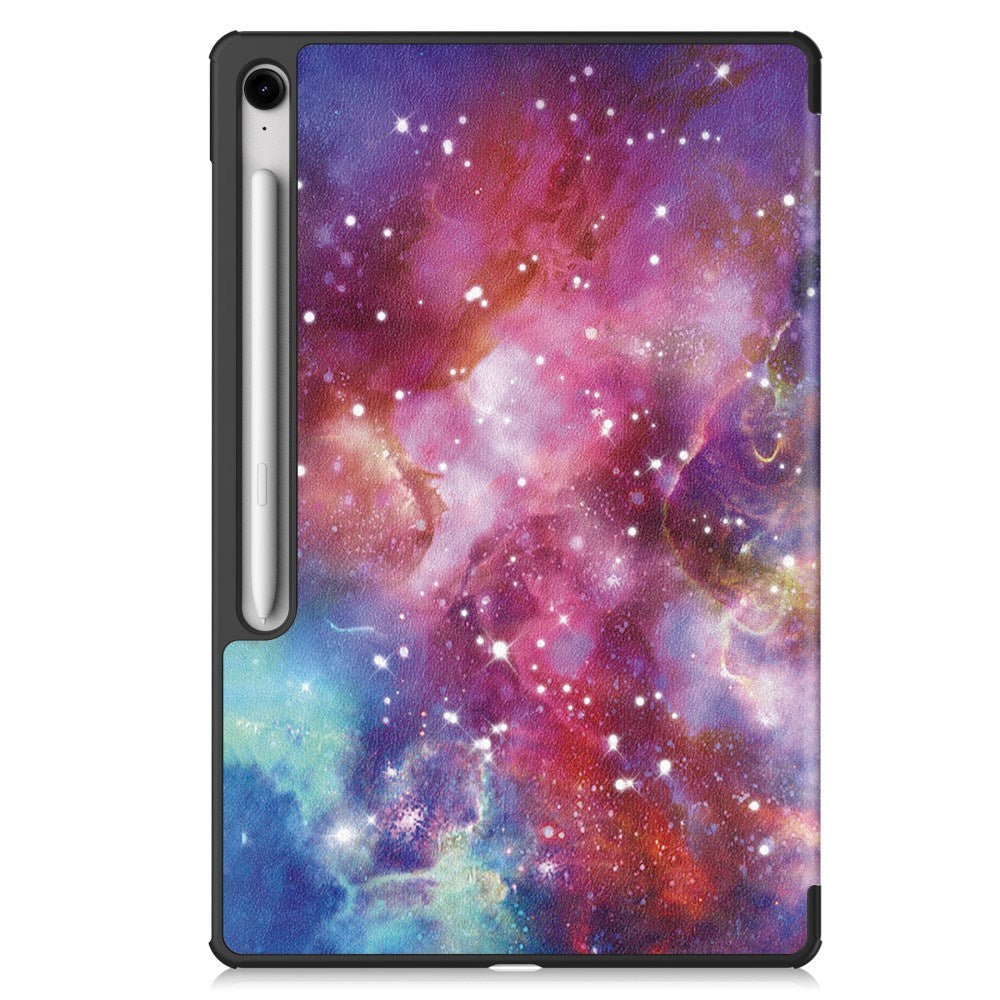 EIDERWOOD Samsung Galaxy Tab S10 FE+ (Plus) Tri-Fold Kunstskinn Flip Deksel m. Mønster - Galakse