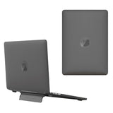 MacBook Air 15" M5/M4/M3/M2 (2026-2023) Plastdeksel med Stativfunksjon - Frosted Svart