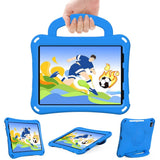EIDERWOOD iPad Air 10.9" (2022 / 2020) / Pro 11" (2024-2018) Barnedeksel - Fotball - Stativ og Håndtak - Blå