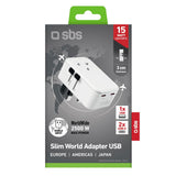 SBS Ekstra Tynn Reiseadapter for UK / USA / AUS med 1 x USB-A & 2 x USB-C - hvit