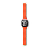 Apple Watch (42/44/SE/45/46/49) Epico Magnetic+ Silikone Klokkereim - Oransje / Svart