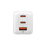 Spigen Essential 47W Vegglader med 2 x USB-C & 1 x USB-A - Hvit