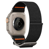 Apple Watch (42/44/SE/45/46/49mm) Spigen DuraPro Flex Nylon Reim - Svart