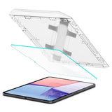 iPad Pro 11" (2025 / 2024) Spigen EZ Fit Glas.tR Skjermbeskytter - Case Friendly - Gjennomsiktig