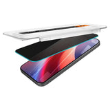 iPhone 17 / 17 Pro / 16 Pro Spigen EZ Fit Glas.tR Skjermbeskytter 2. Stk - Privacy Filter - Case Friendly - Gjennomsiktig