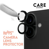 CARE By PanzerGlass iPhone 16 Plus 3-i-1 FLAGSHIP MagSafe Bundle - Privacy Skjermbeskyttelse (UWF) / Deksel / Kamerabeskyttelse - Gjennomsiktig / Svart