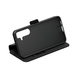 CARE by PanzerGlass Samsung Galaxy S25+ (Plus) Feature Wallet Case med Stativfunksjon - Svart